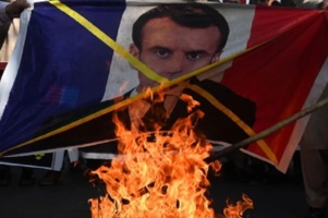 تحلیلی بر انتشار تصویر آتش زدن عمامه در یک نشریه فرانسوی