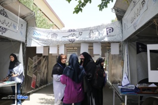 برگزاری نمایشگاه در دانشکده علوم ارتباطات به مناسبت روز جهانی روابط عمومی